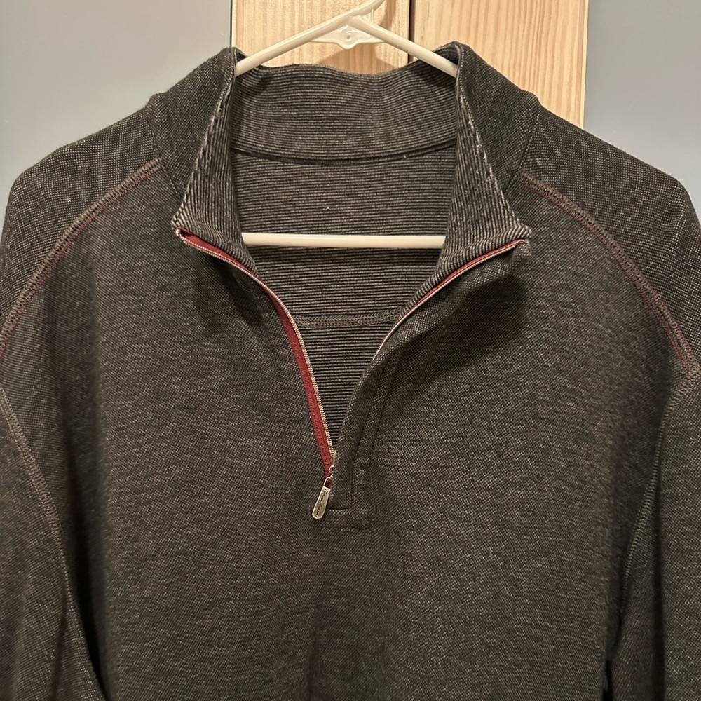Tommy Bahama 1/4 zip pullover